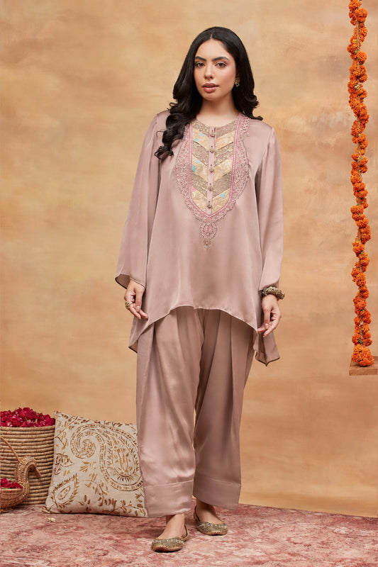 Meer Kamal Hand Embroidered Banarasi Farshi set