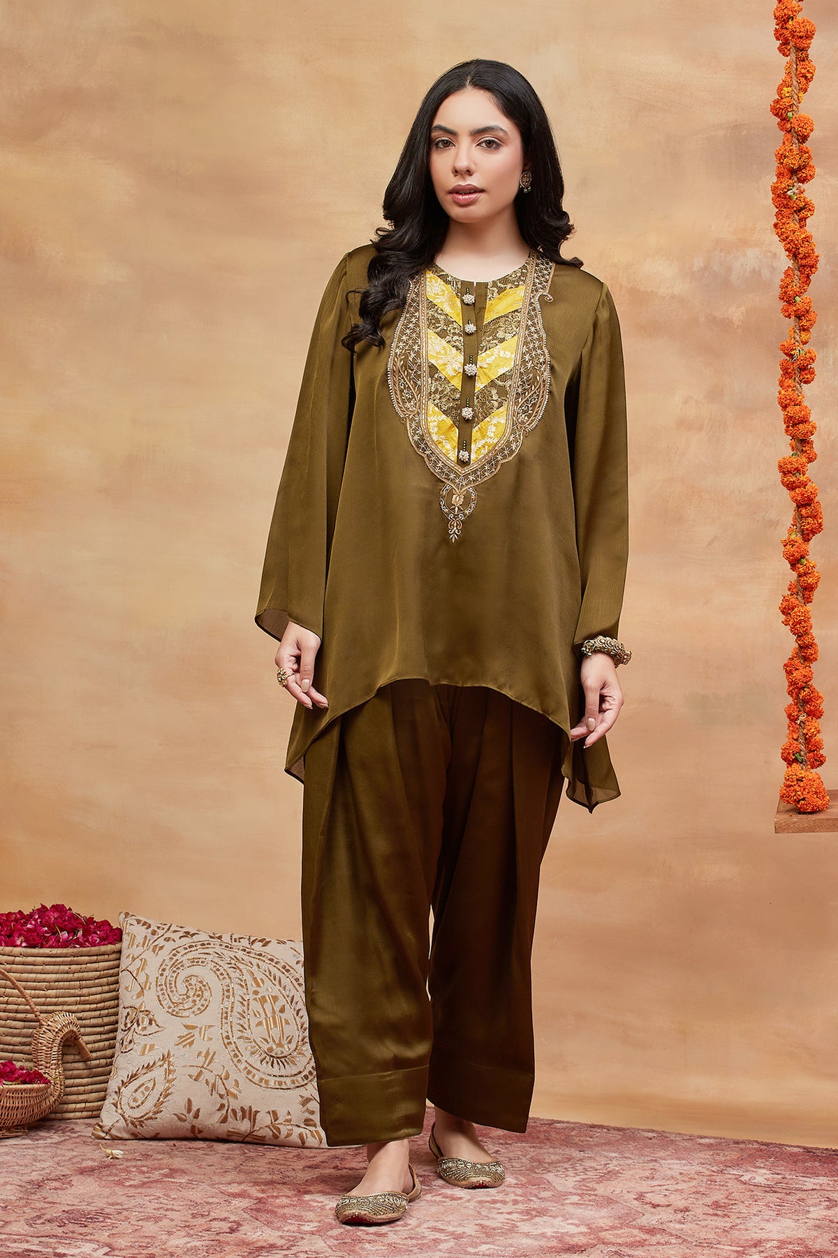 Meer Harit Hand Embroidered Banarasi Farshi set
