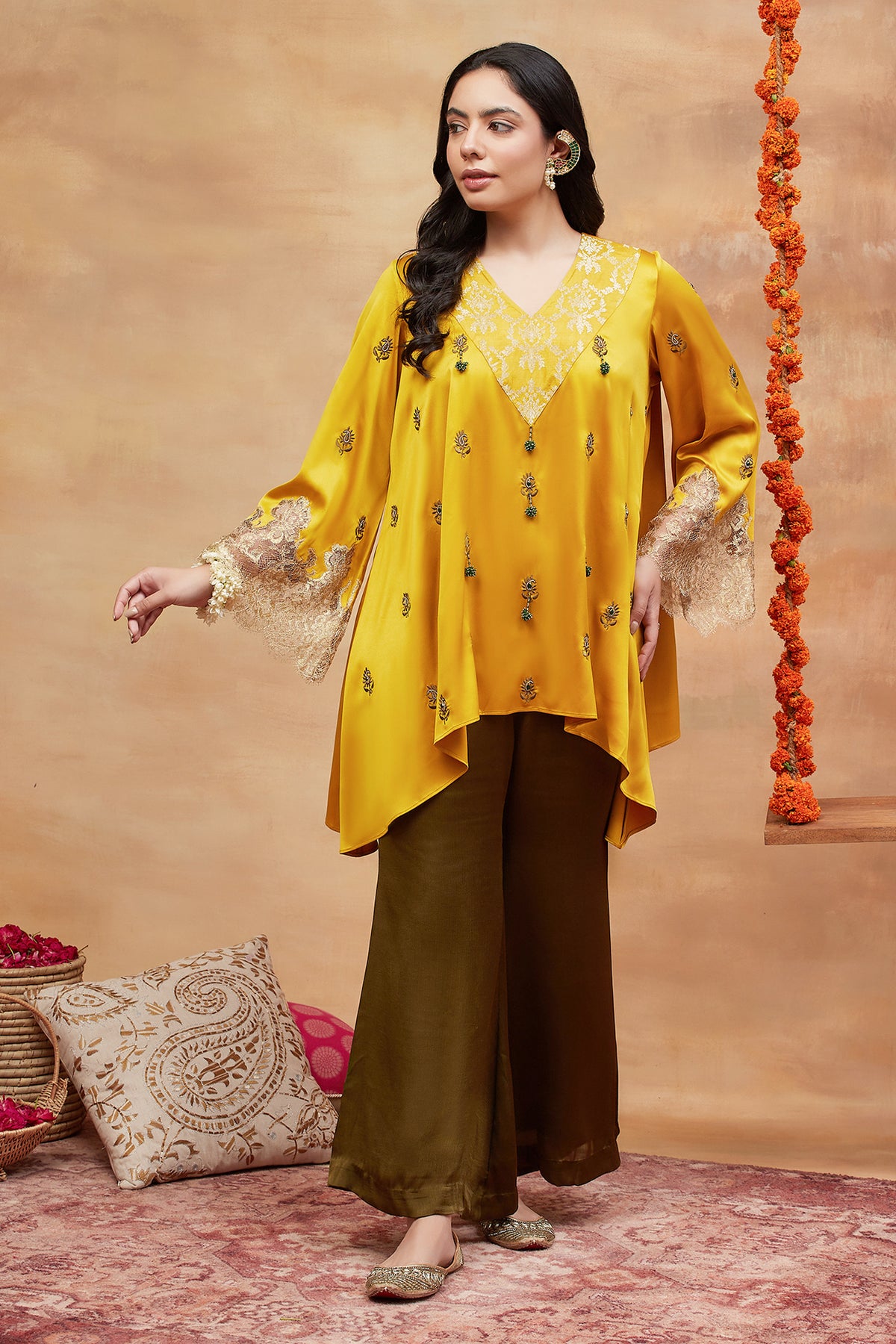 Shivala Haridra Hand Embroidered Banarasi set