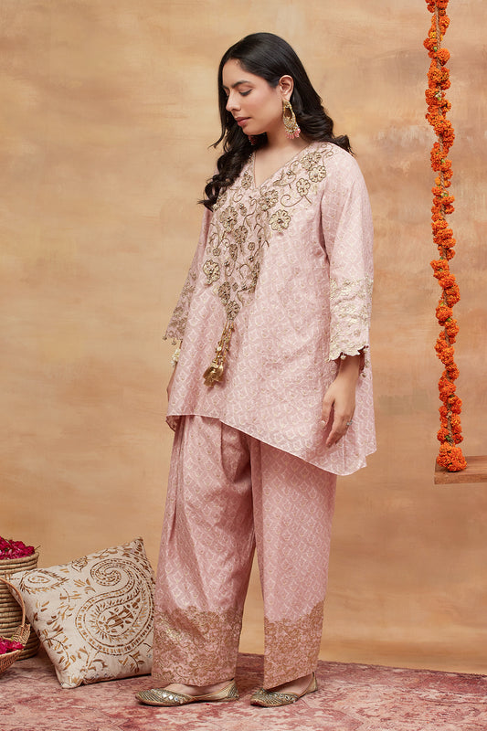 Manikarnika Kusum hand embroidered banarsi farshi set