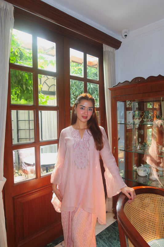 Simran Narang In Kedar Kamal Hand Embroidered Banarasi Farshi set