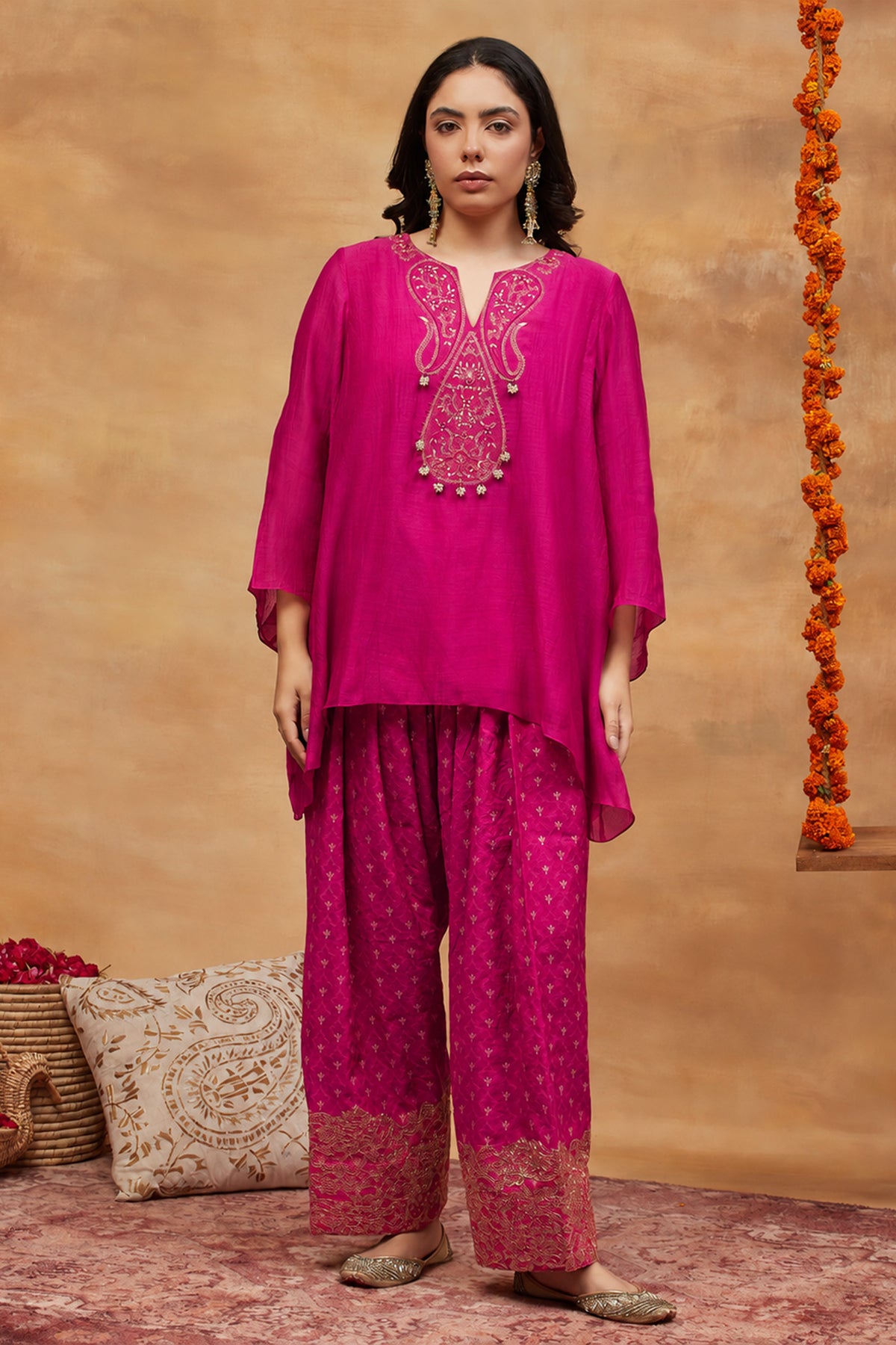 Kedar Gulab Hand Embroidered Banarasi Farshi set